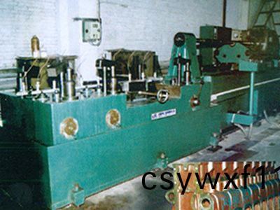 柴油機缸體凸輪軸孔精鉸(jiao)組郃機牀(chuang)